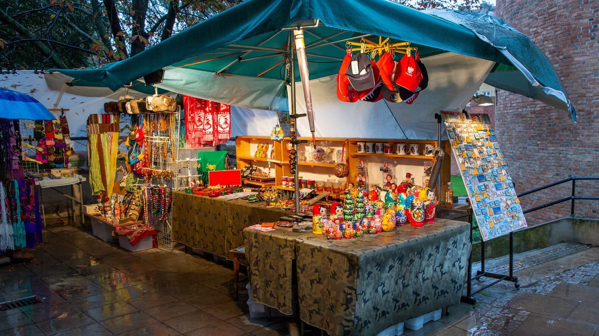 旧市街のお土産店