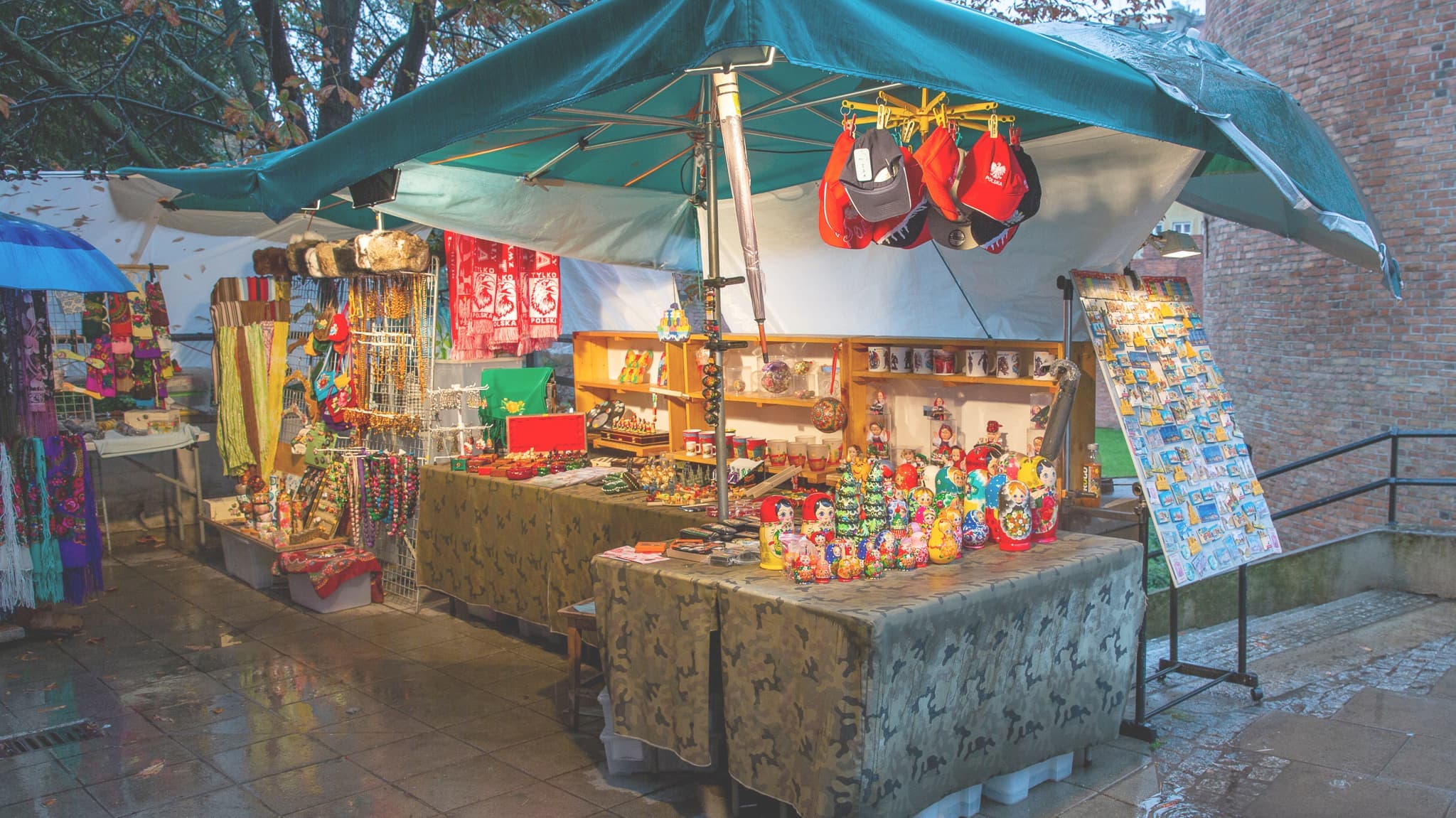 旧市街のお土産店