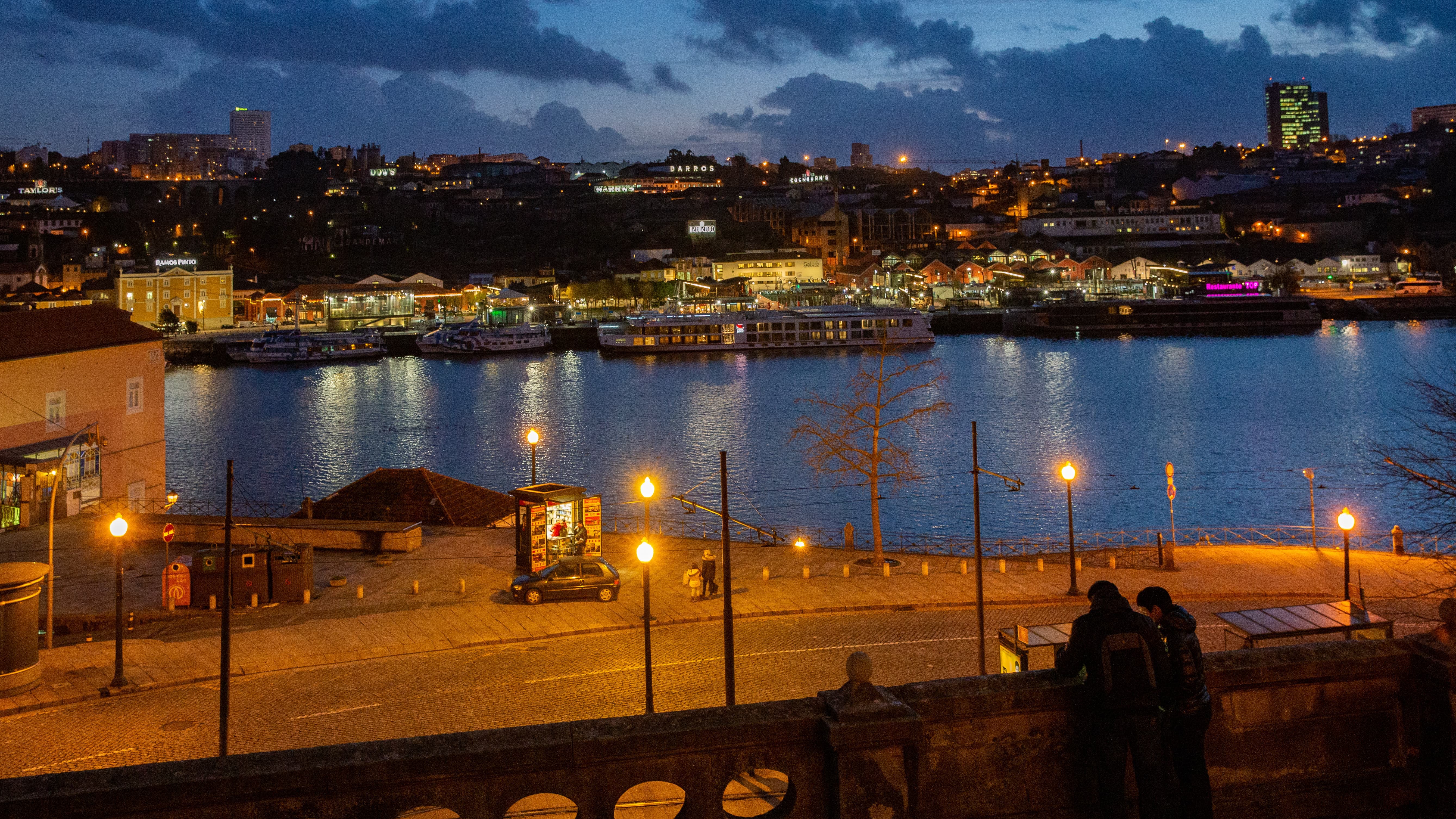 ポルトの夜景