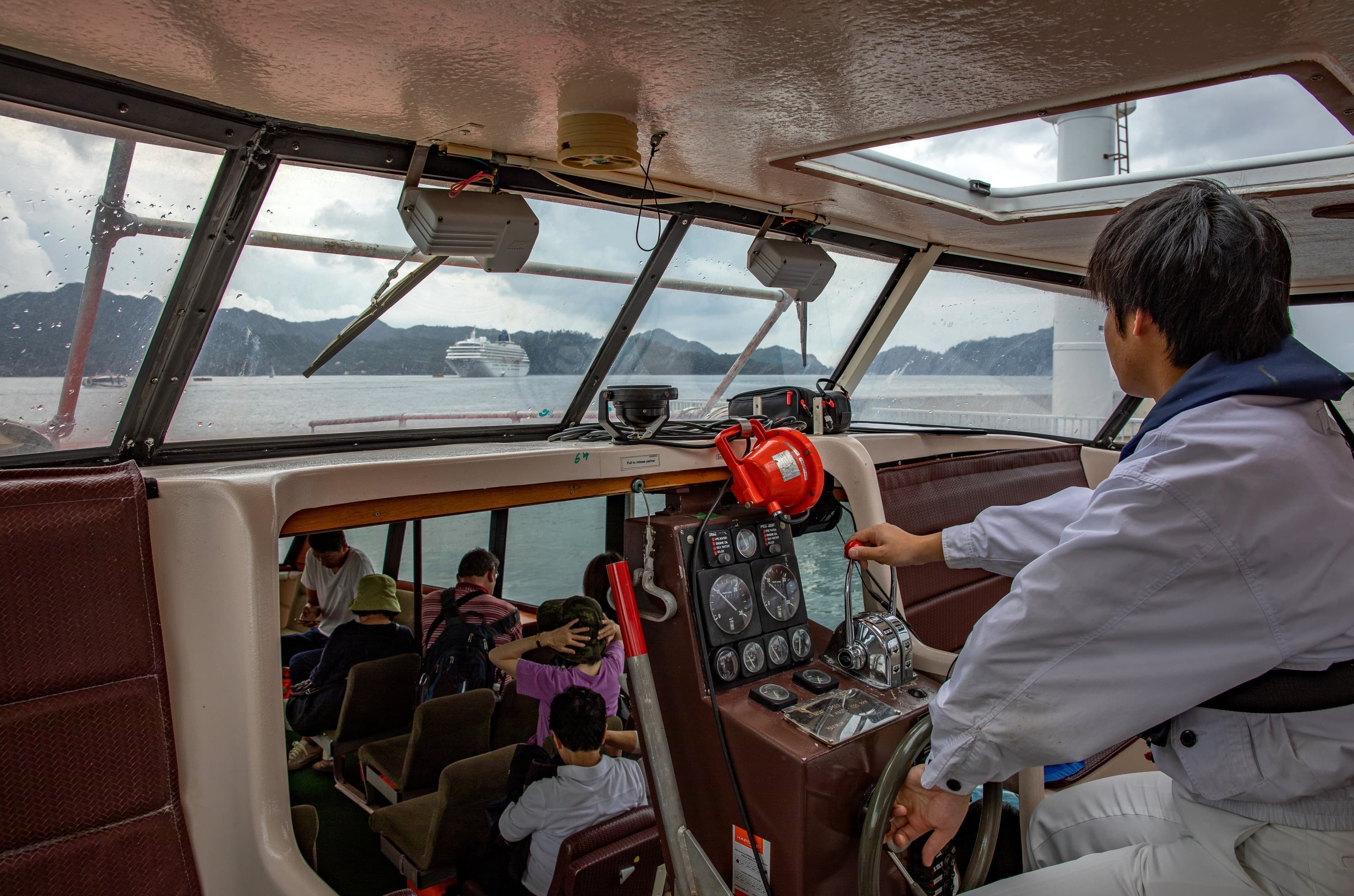 テンダーボート