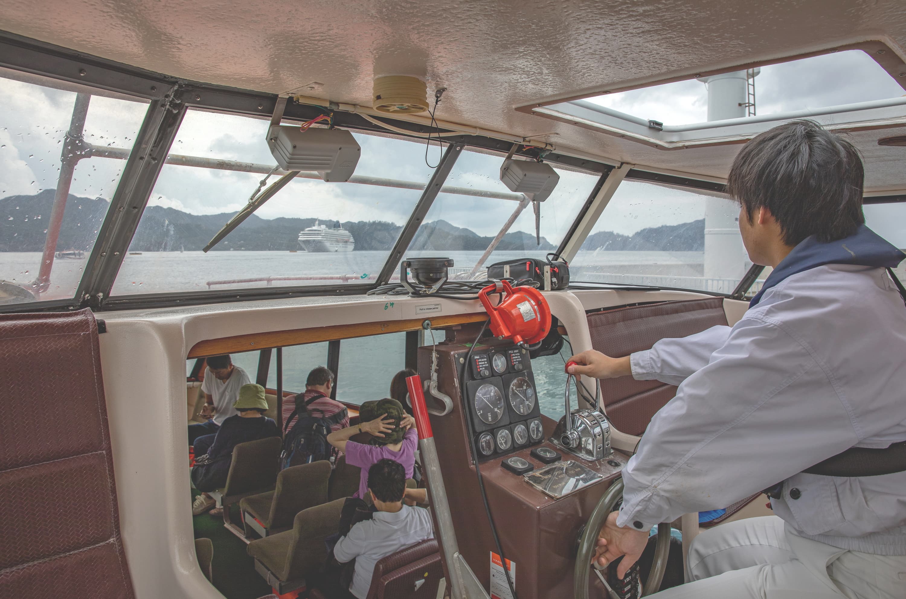 テンダーボート